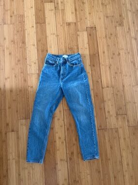 H&M Blue Cropped Ankle Jeans